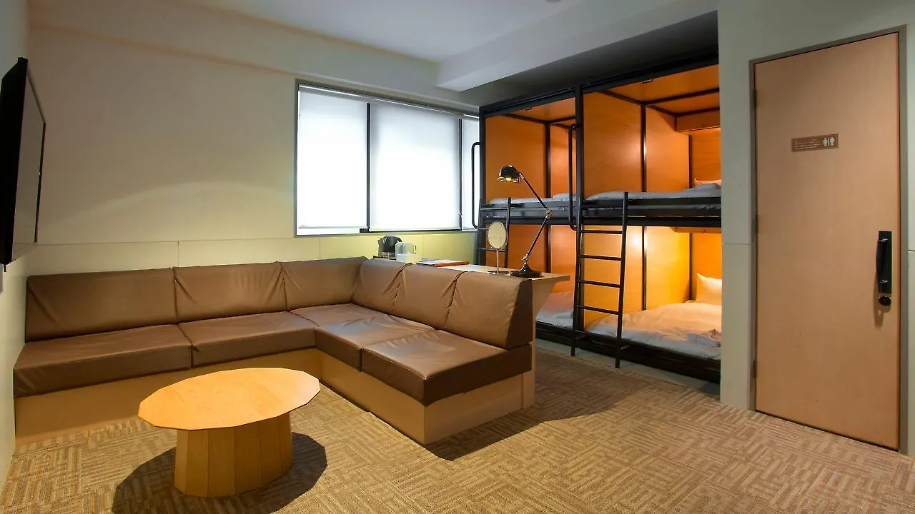 Kamon Hotel Namba Ósaka 2*,